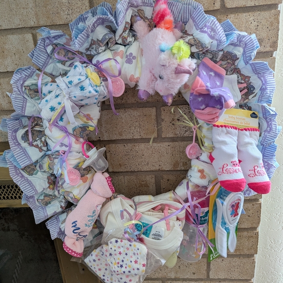 Baby Diaper Wreath Baby Shower Handmade Gift - Picture 7 of 12